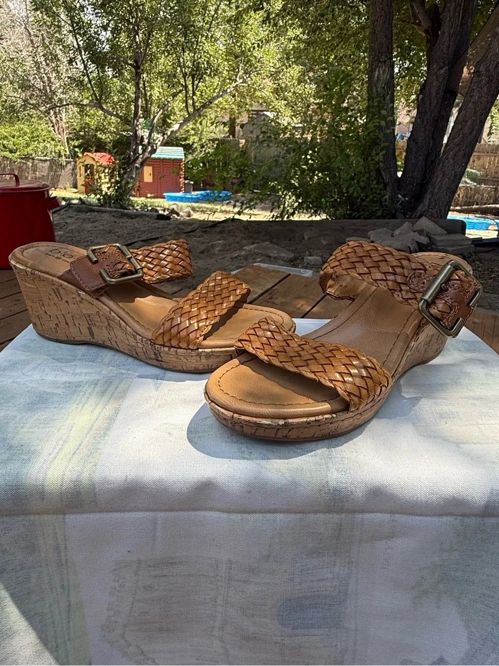 Born b.o.c. tan leather wedge sandals